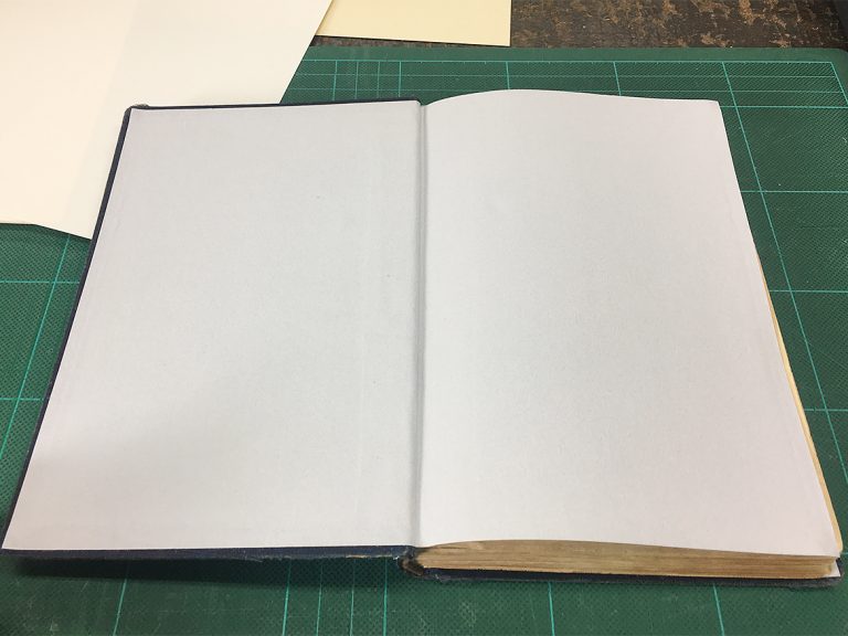 ⑤ 見返し新調：解体時に破れるため新調します。